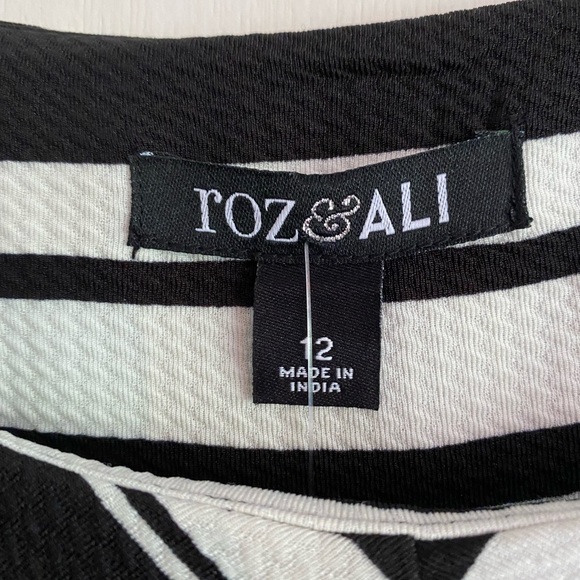 Rox & ALi Striped Dress - Picture 5 of 6